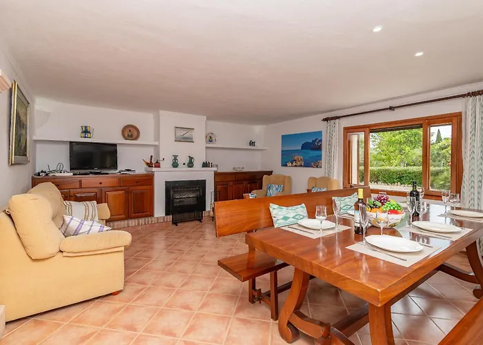 Villa Colonya Jaume-3 Bedrooms, Private Pool Near