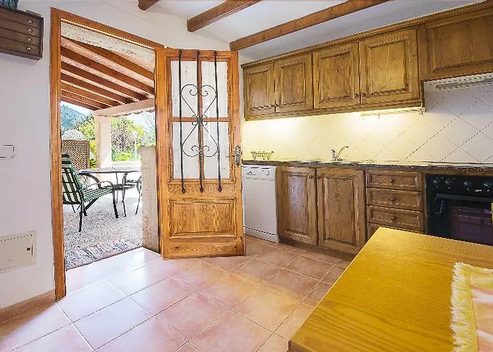 Villa Colonya Jaume-3 Bedrooms, Private Pool Near